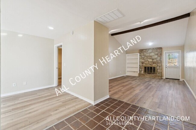 Foto del edificio - 3209 Castle Rock Rd