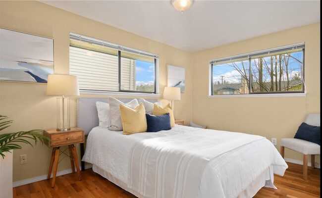 Foto del edificio - 5640 23rd Ave SW