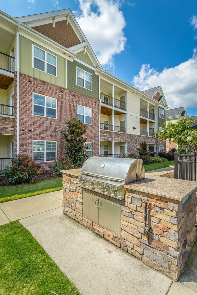 Hawthorne at the Summit Apartments in Ooltewah, TN