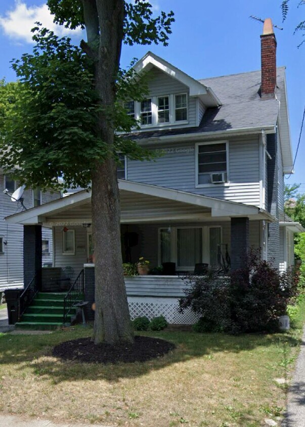 Foto del edificio - Section 8 Accepted! Spacious Newly Renovat...