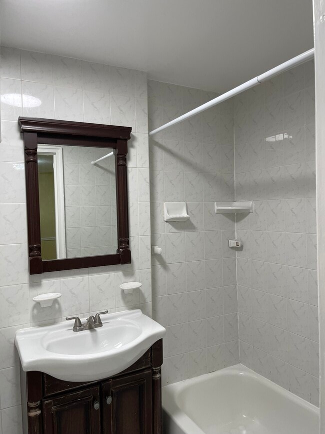 Building Photo - 2719 Fish Ave