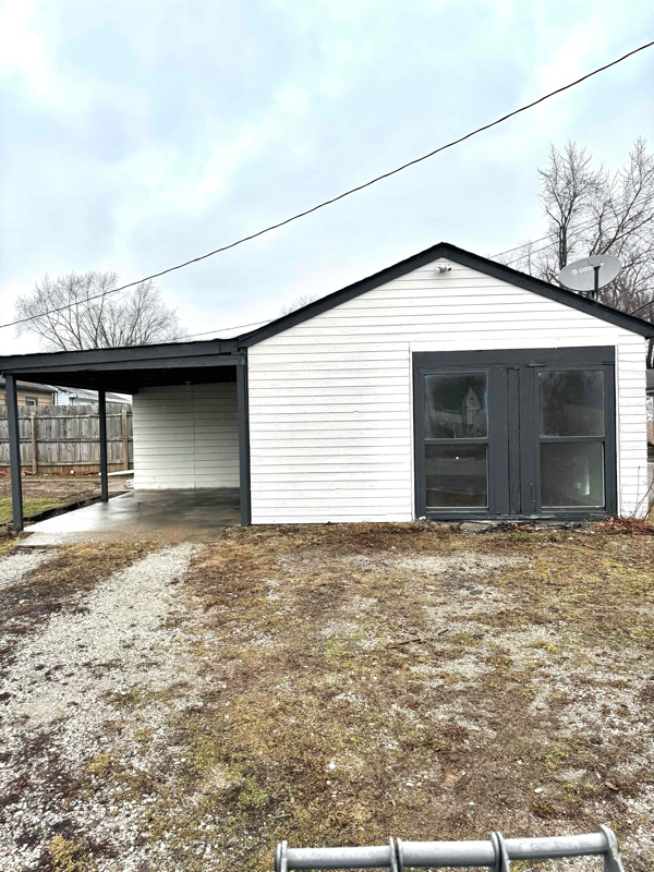 Primary Photo - 1101 N Somerset Ave