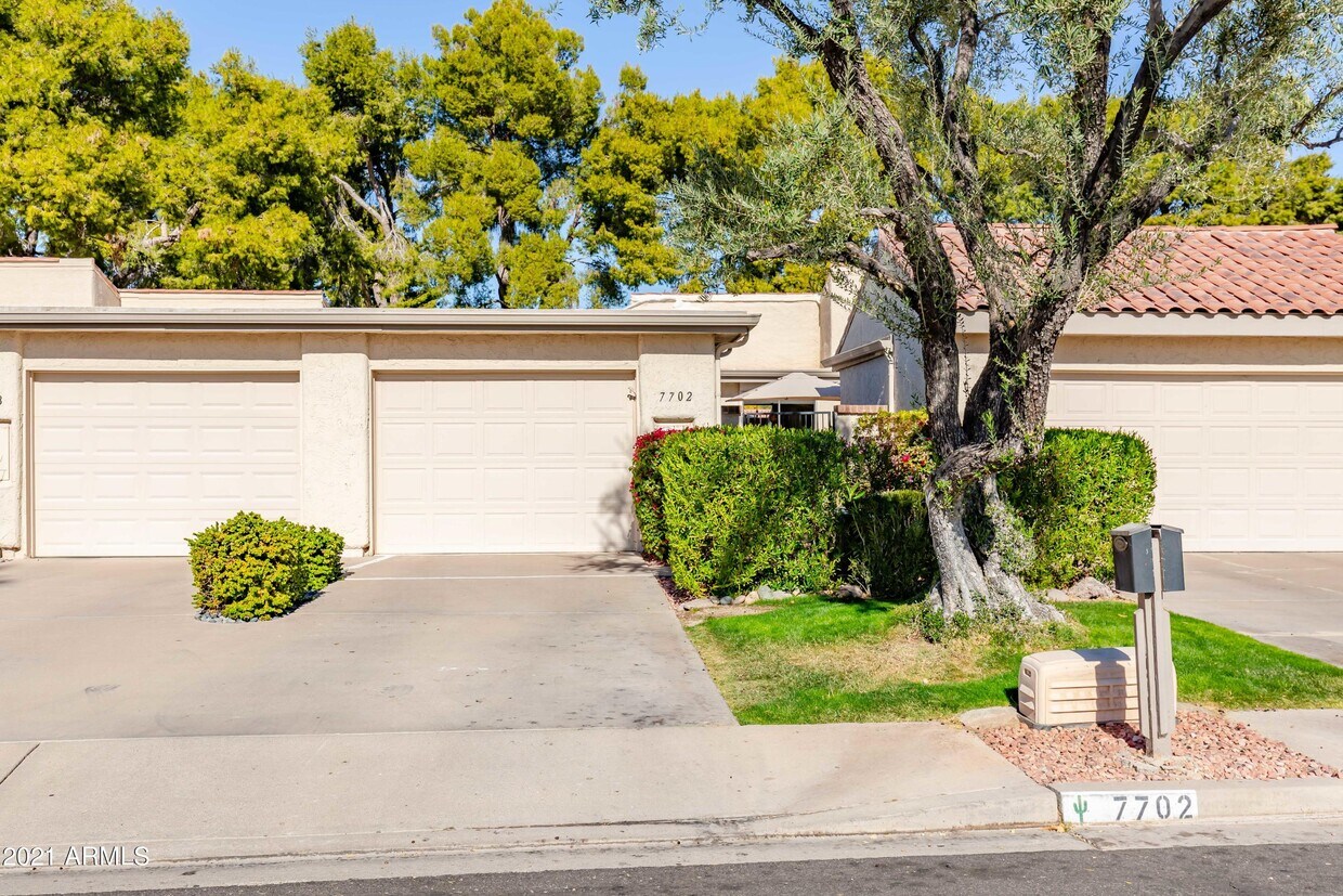 7702 E Vista Dr, Scottsdale, AZ 85250 House Rental in Scottsdale, AZ