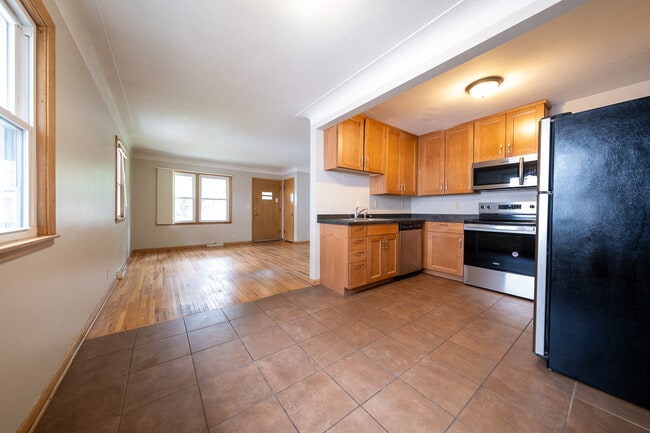 Foto del edificio - 5524 Oliver Ave S