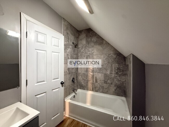 Foto del edificio - 1 Sterling St