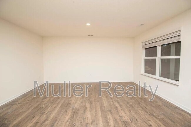 Foto del edificio - 7452 Game Bird St
