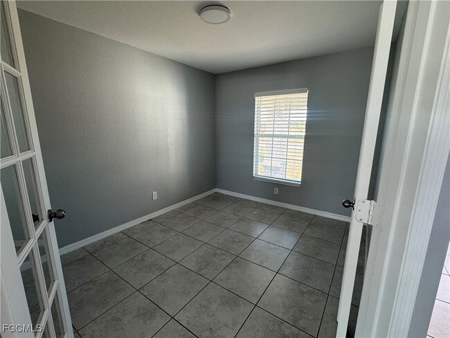 Foto del edificio - 3803 NE 9th Pl