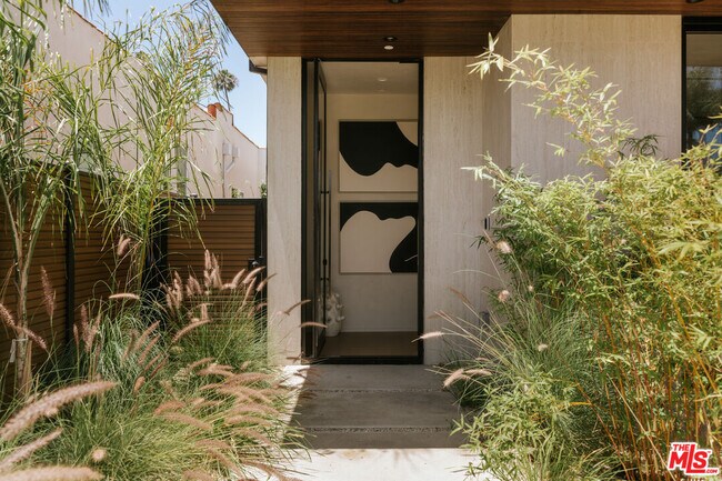 Foto del edificio - 923 Milwood Ave