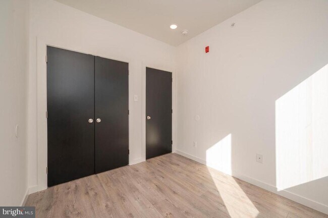 Building Photo - 3608 Olive St