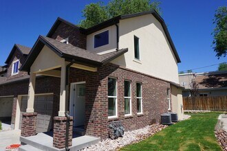 Building Photo - 719 E Ryder Pk Ln
