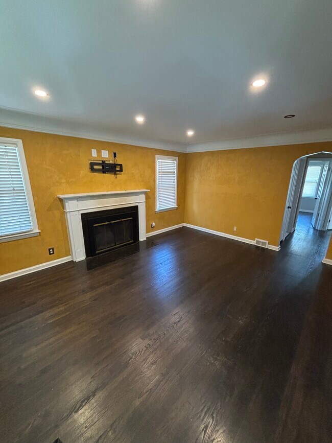 Foto del edificio - 1960 Country Club Dr