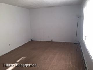 Building Photo - 3 br, 2.5 bath House - 220 Kinnikinnick