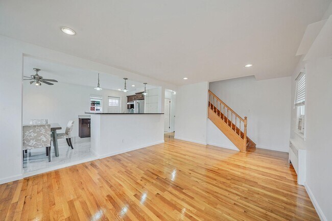 Foto del edificio - 133 Andrews Rd