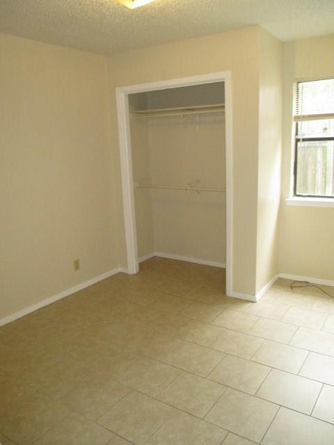 Building Photo - 5304 St Georges Green