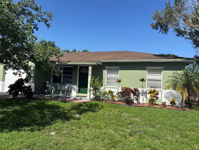 Foto del edificio - 1010 SW 83rd Ave