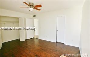 Foto del edificio - 2350 NE 135th St