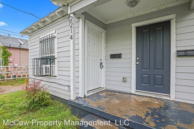Building Photo - 1 br, 1 bath House - 2214 Stovall Dr.