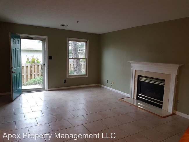 Building Photo - 8610 Old Carriage Ct