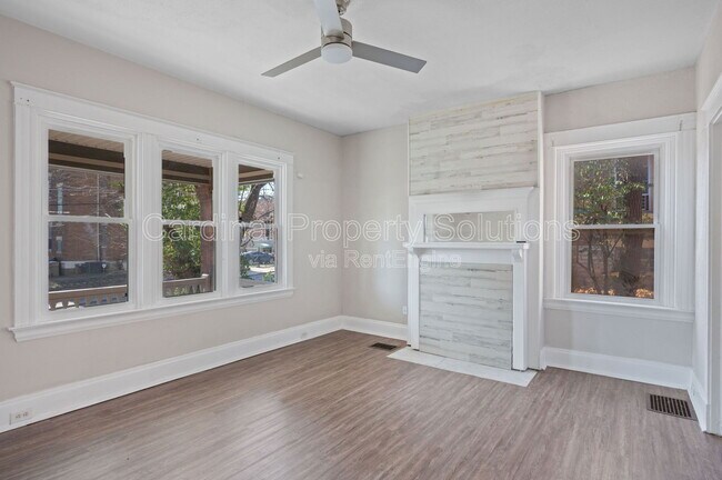 Foto del edificio - 816 Windham Ave