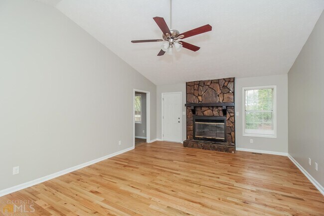 Foto del edificio - 1273 Winesap Dr