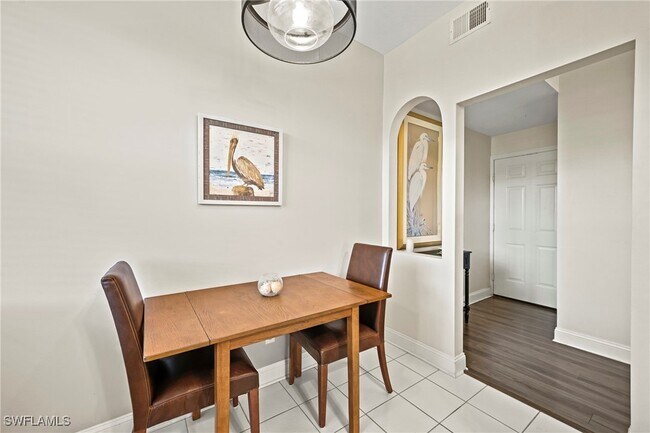 Foto del edificio - 9200 Highland Woods Blvd