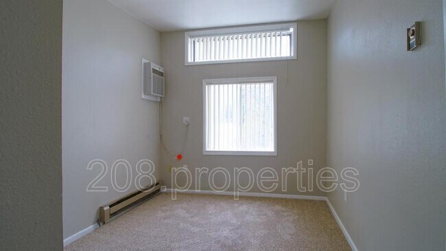 Foto del edificio - 2820 Rose Hill St