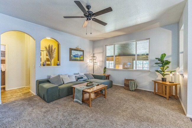 Building Photo - 5153 Chicory Cir