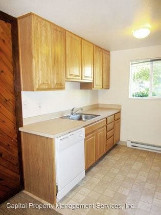 Building Photo - 12080 SW Spur Ct