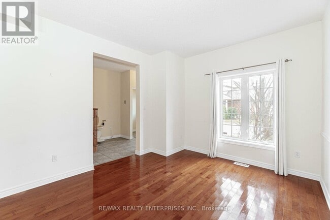 Photo du bâtiment - 2341 Vanessa Dr