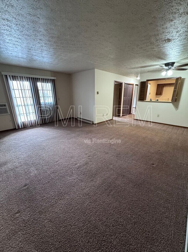 Foto del edificio - 7715 Hills and Dales Rd NW