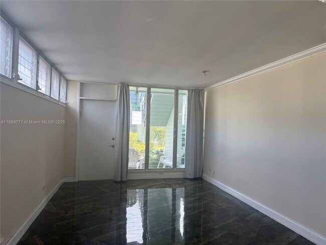 Foto del edificio - 1070 98th St