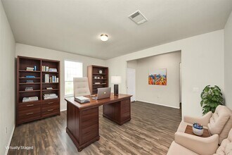 Building Photo - 25827 Kinship Ct