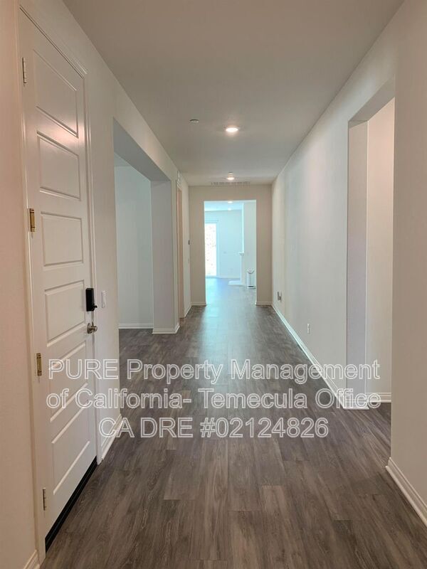 Foto del edificio - 30770 Nature Rd