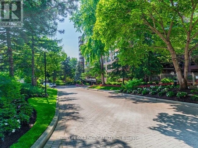 Photo du bâtiment - 3181 Bayview Ave