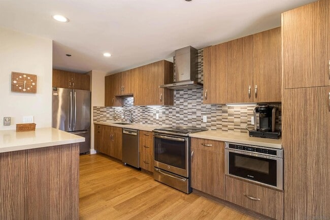 Building Photo - 8263 Camino Del Oro