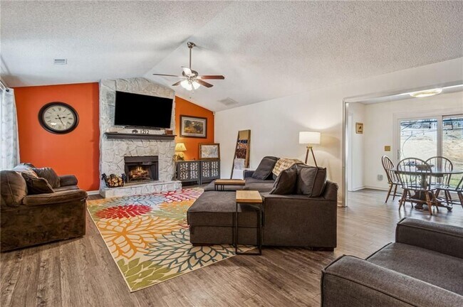 Foto del edificio - 1212 Torrey Pl SE