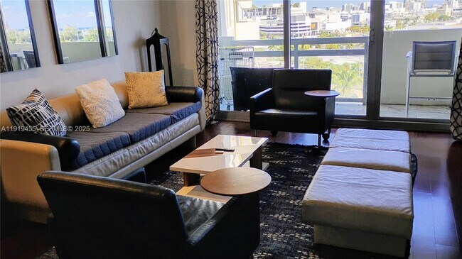 Foto del edificio - 1500 Bay Rd