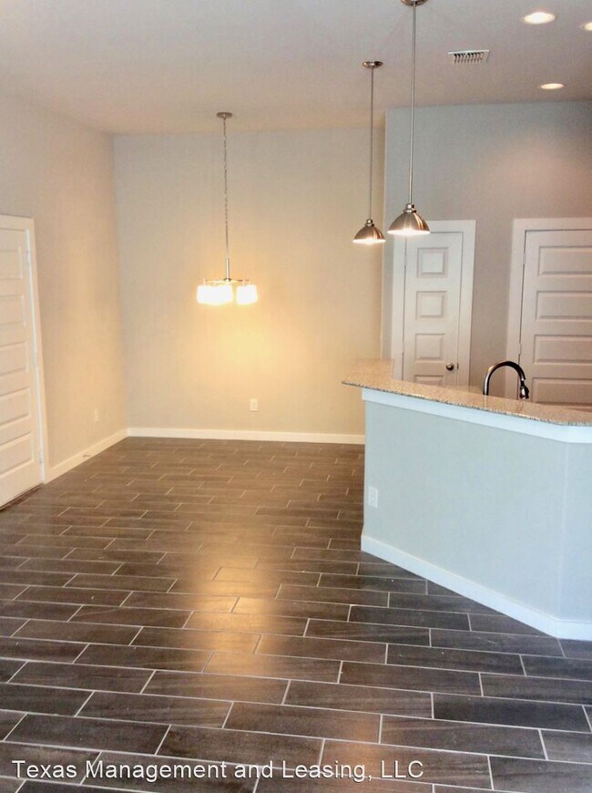 Building Photo - 3 br, 2 bath House - 114 Hidden Springs Dr