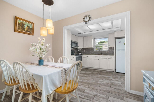 Foto del edificio - 410 NE 17th Ave