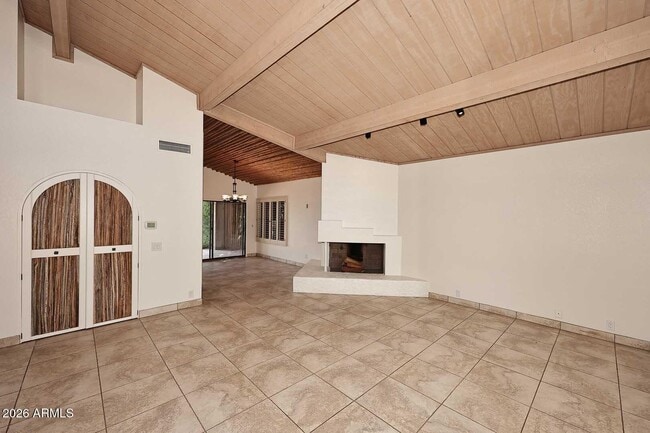 Building Photo - 9969 E Bayview Dr