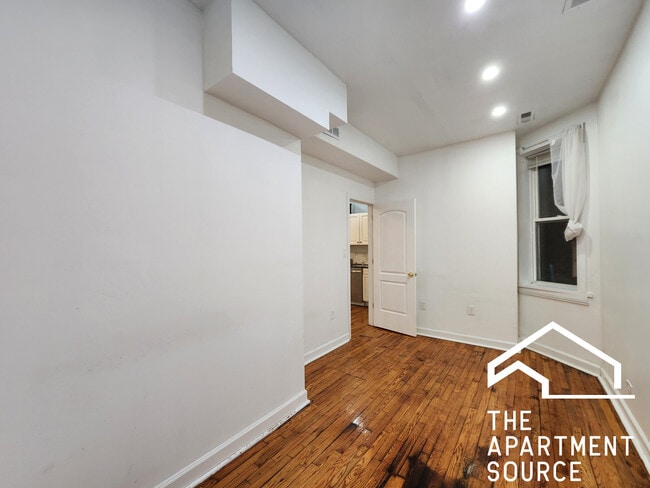 Building Photo - 1224 N Cleaver St