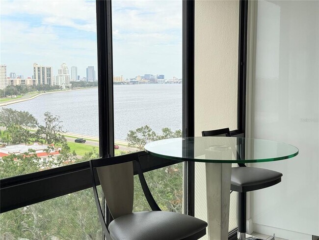 Foto del edificio - 3301 Bayshore Blvd