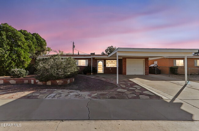 Building Photo - 5828 Sturgeon Dr