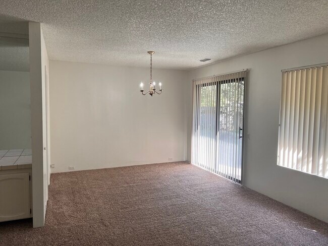 Foto del edificio - 4745 Olive Oak Way