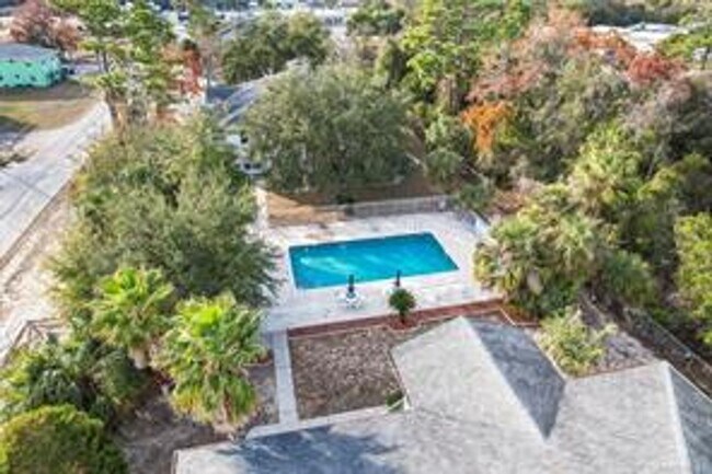 Foto del edificio - 2nd floor Crystal Landings Condo with Pool...