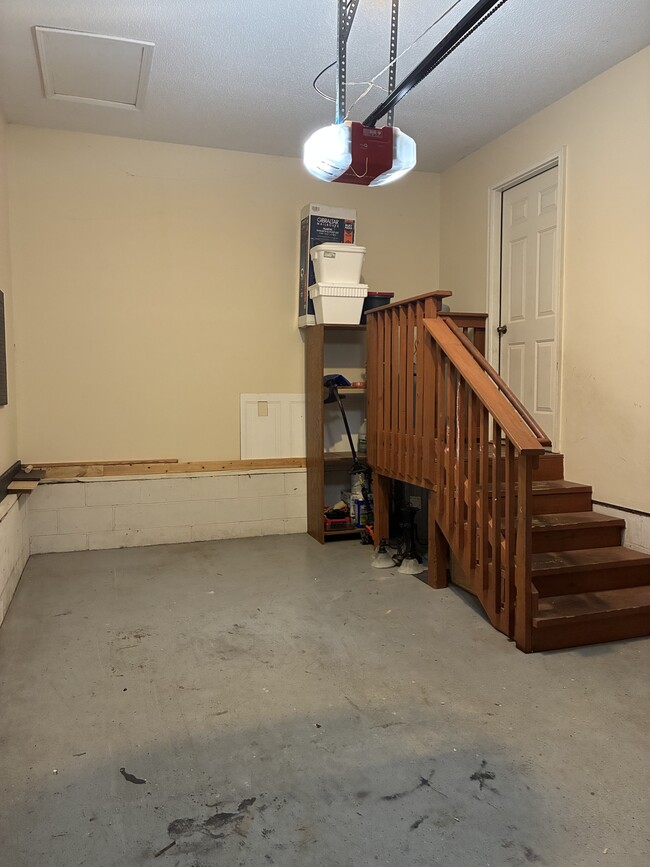 Building Photo - 104 Josephines Ct