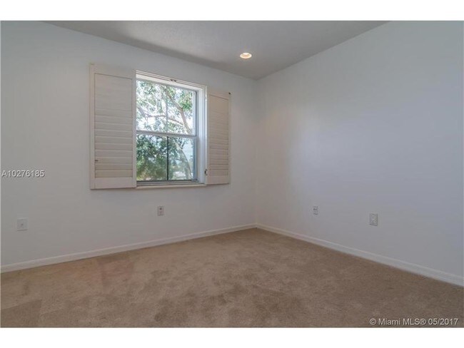 Foto del edificio - 925 Scarlet Oak Way