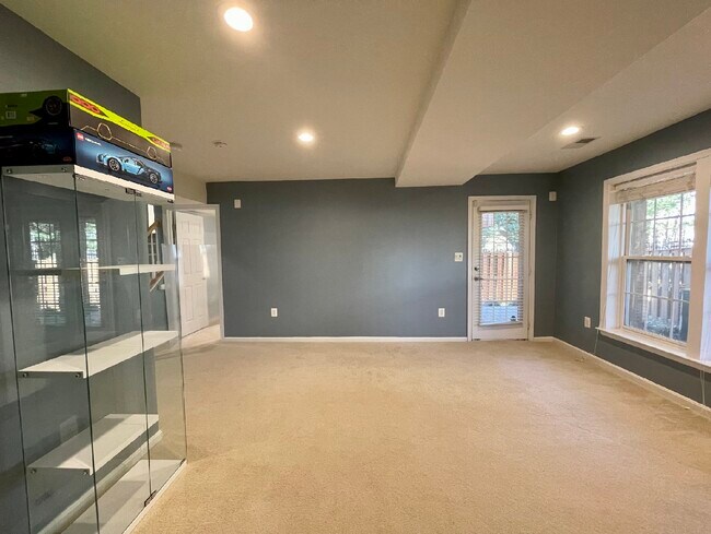 Foto del edificio - 13038 Greg Roy Ln