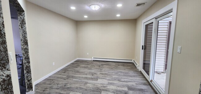 Foto del edificio - 100 Sandpiper Ln