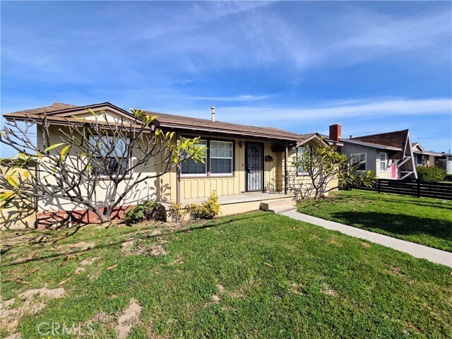 Foto del edificio - 5611 Orange Ave